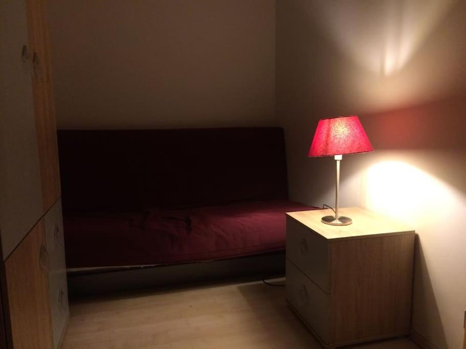 Nice Room, Комната, Pokoj Miedzy Airport Wro A Centrum Вроцлав Экстерьер фото